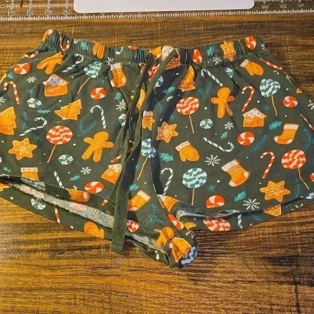 Forever 21 Christmas Pajamas Short S